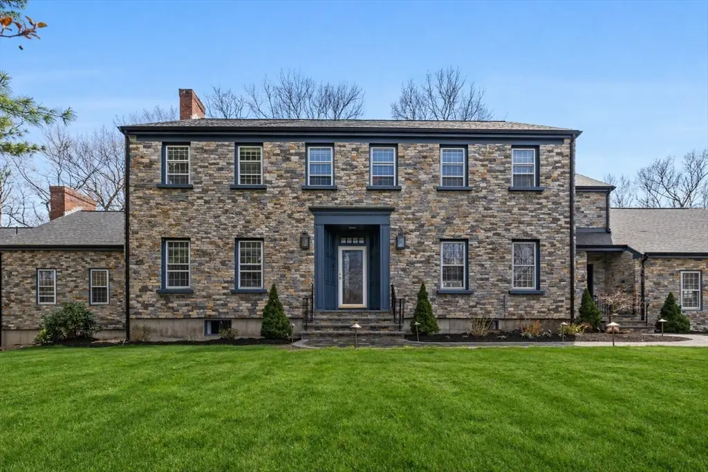 90 Countryside Ln, Milton, MA 02186 - #1