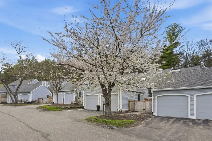 59 Hillside Dr #59, Wayland, MA 01778 - #3