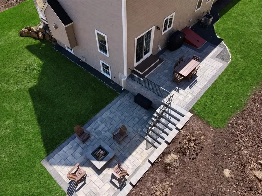 103 Rice Corner Rd, Brookfield, MA 01506 - #2