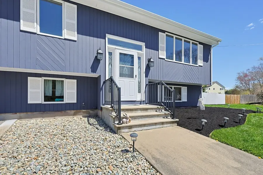 132 Jean Dr, Seekonk, MA 02771 - #2