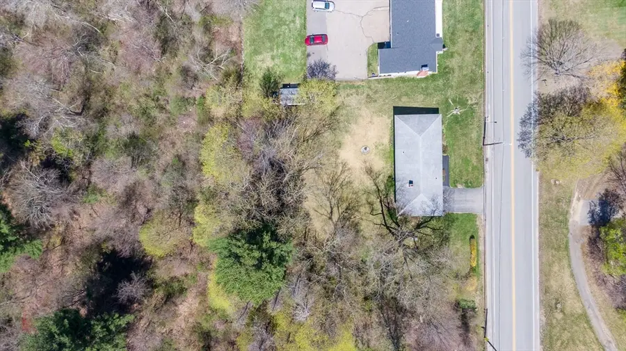 250 Pleasant St, Leicester, MA 01524 - #2