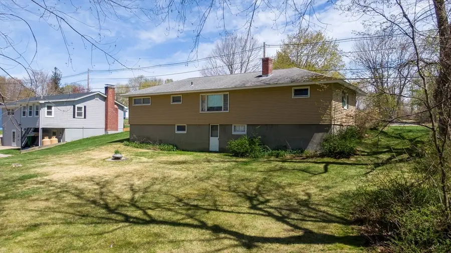 250 Pleasant St, Leicester, MA 01524 - #3