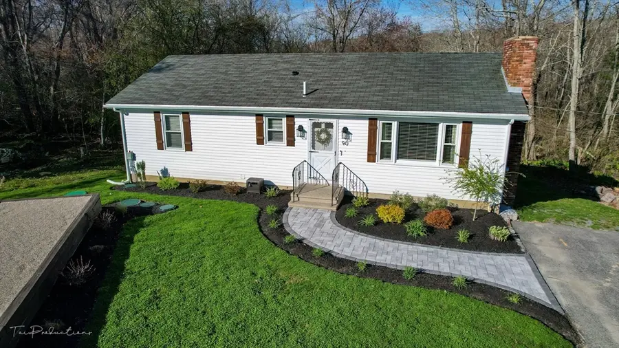 90 Merlin Dr, Swansea, MA 02777 - #2