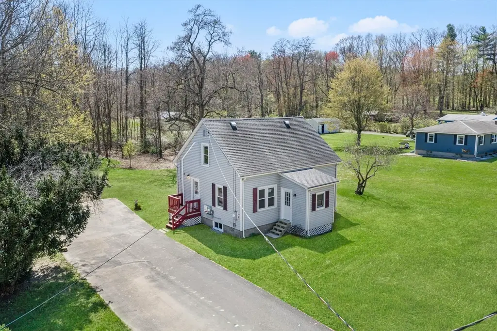 30 Gunn Rd, Southampton, MA 01073 - #1