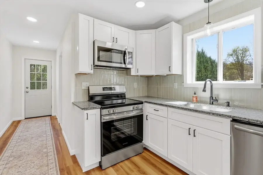 30 Gunn Rd, Southampton, MA 01073 - #3