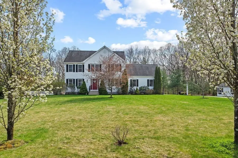 138 North St, Bellingham, MA 02019 - #3