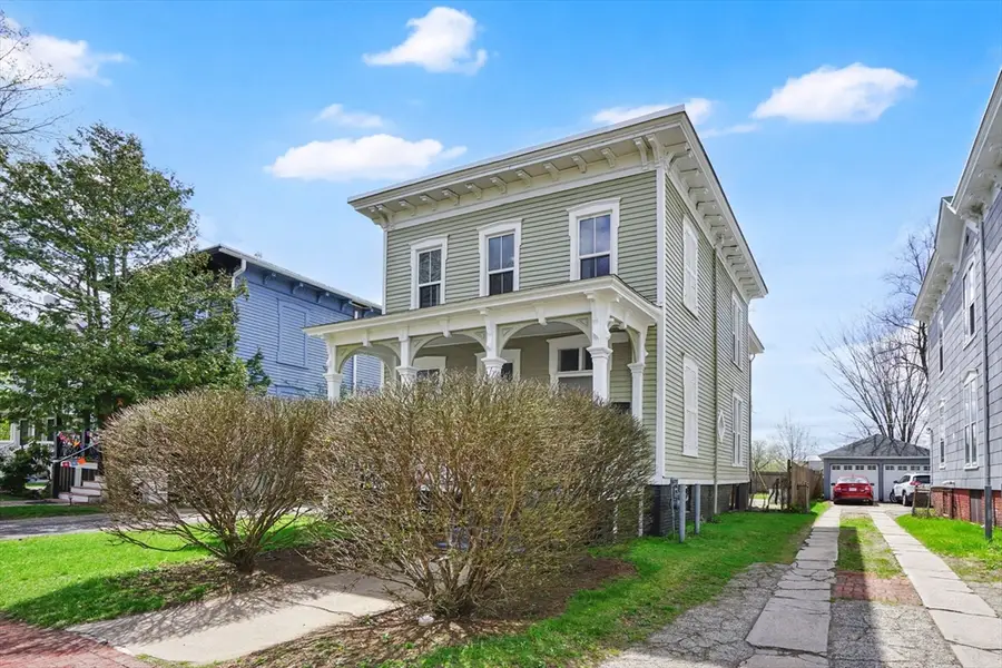 52 Thompson St, Springfield, MA 01109 - #2