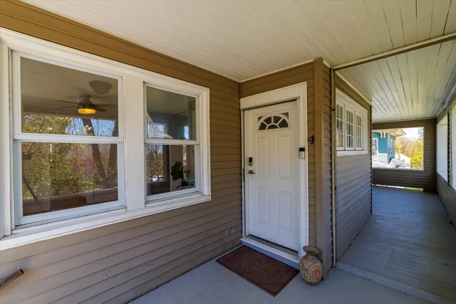 4 Chamberlain Pkwy, Worcester, MA 01602 - #3