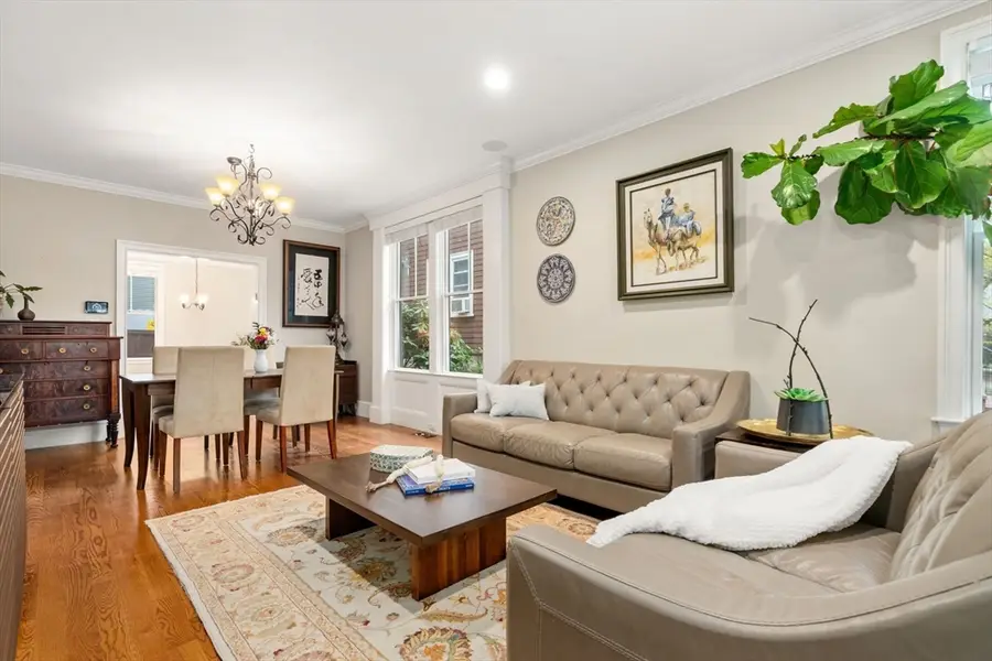 221 Freeman St #221, Brookline, MA 02446 - #3