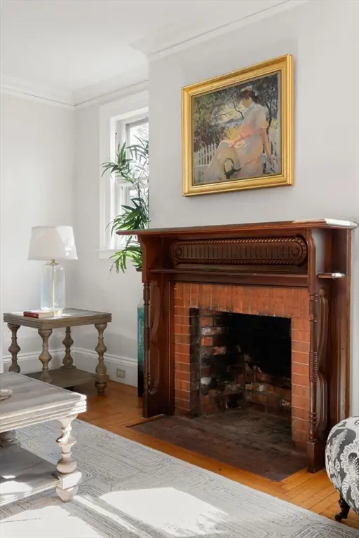 51 Wellesley Street, Weston, MA 02493 - #3