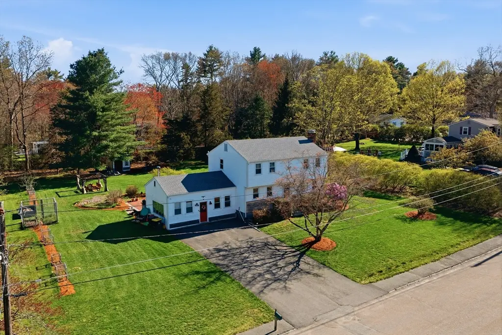 3 Beach St, Norton, MA 02766 - #1