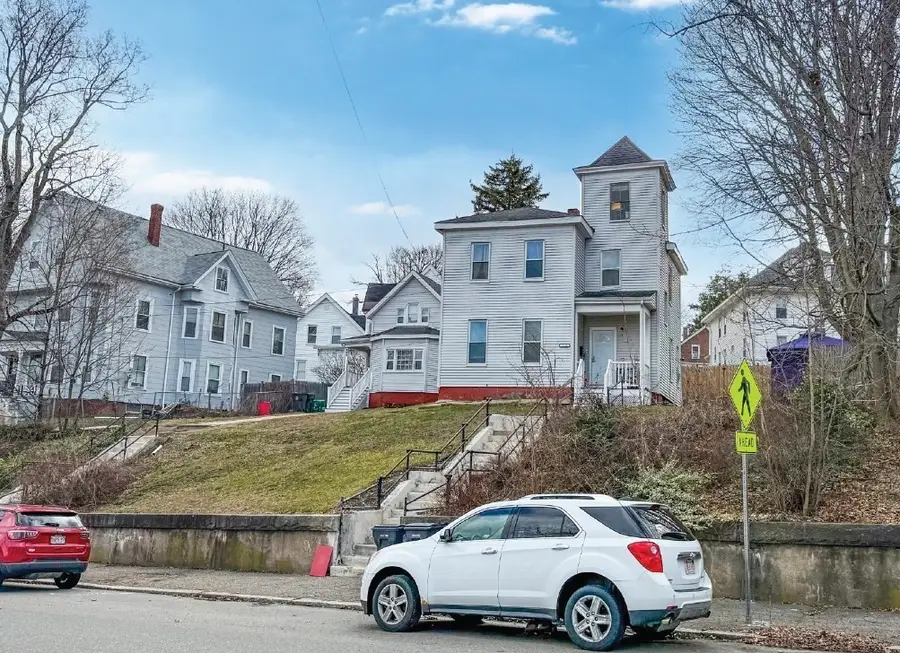 113-115 Laurel Ave, Haverhill, MA 01835 - #3