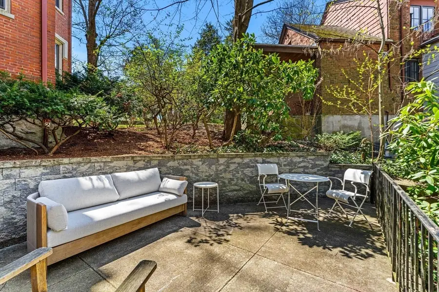 101 Summit #E, Brookline, MA 02446 - #3