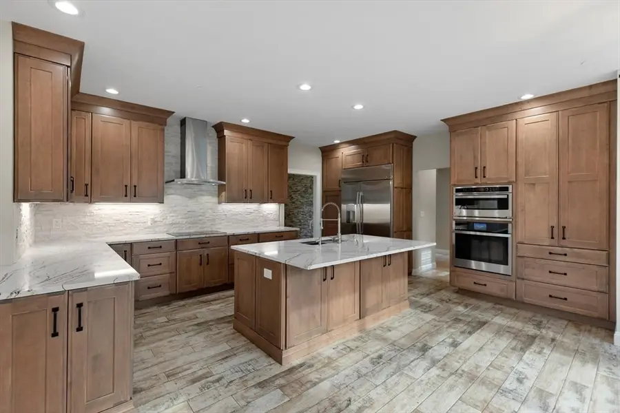 120 Cricket Ln, North Andover, MA 01845 - #3