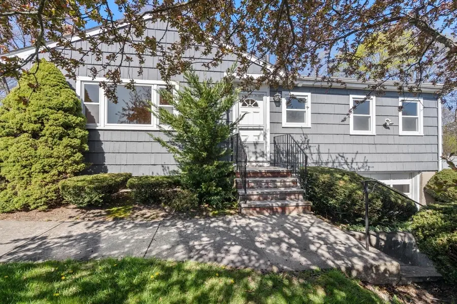 196 Hill St, Norwood, MA 02062 - #3