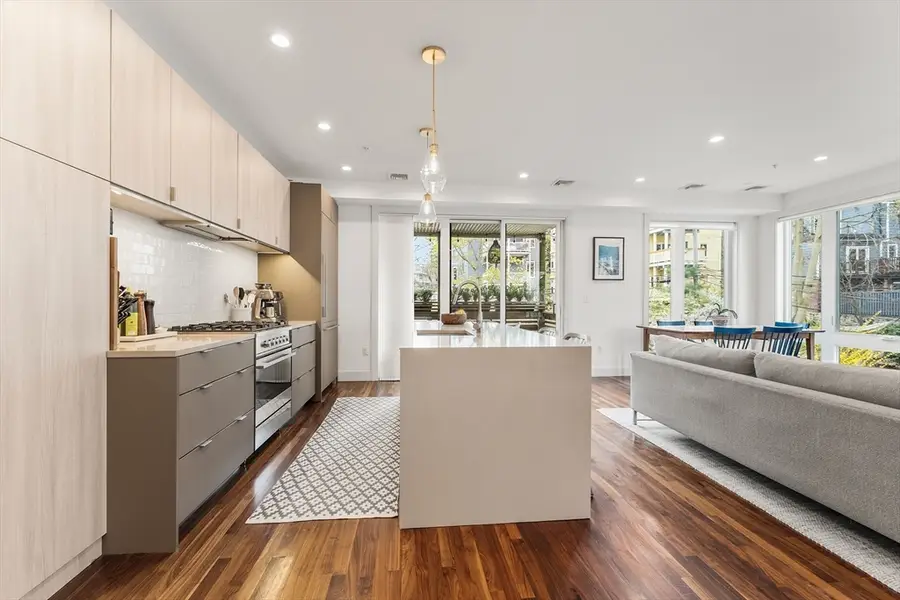 60 Carolina Ave #2, Boston, MA 02130 - #2