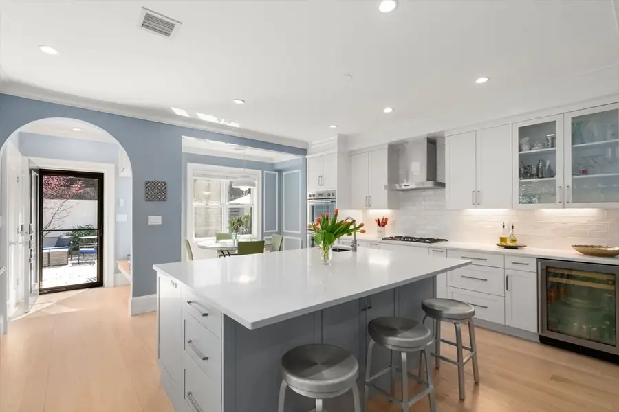 90 Columbia #U90, Brookline, MA 02446 - #3