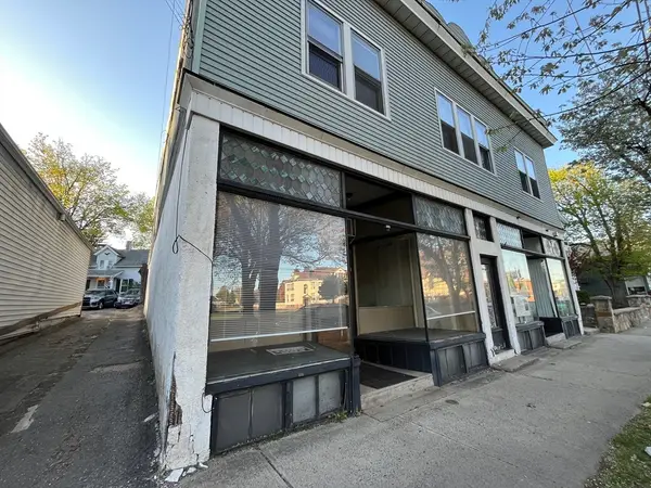 26-28 Parker St, Springfield, MA 01151