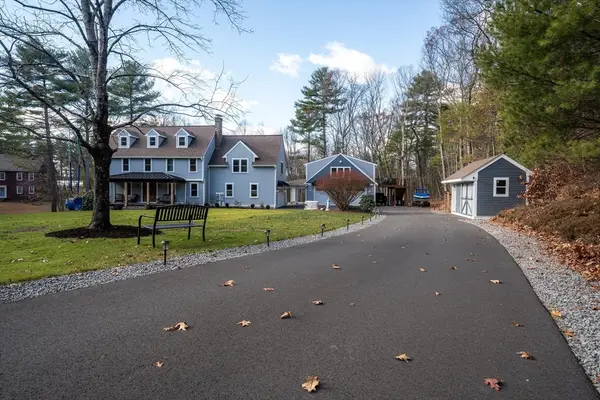 8 Stearns Road, Upton, MA 01568