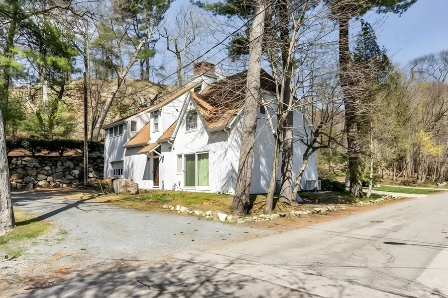 40 Webster Ave, Beverly, MA 01915 - #2