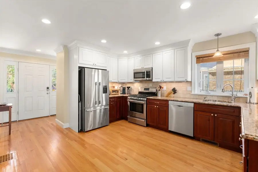 18 Hovey Street #18, Newton, MA 02458 - #3