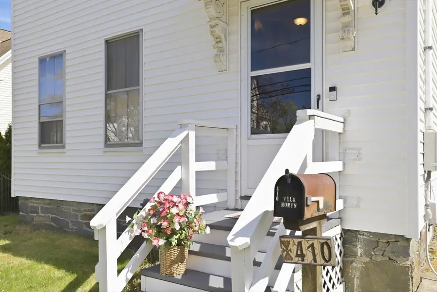 410 Cohannet St, Taunton, MA 02780 - #2