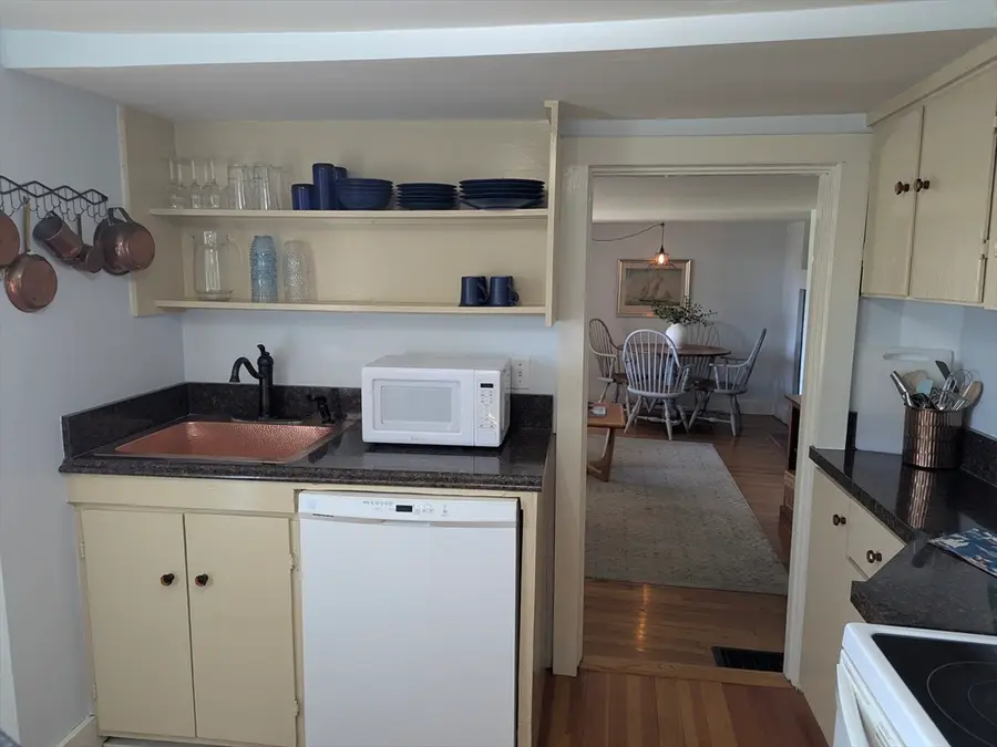 40-R Prospect St #40R, Marblehead, MA 01945 - #3