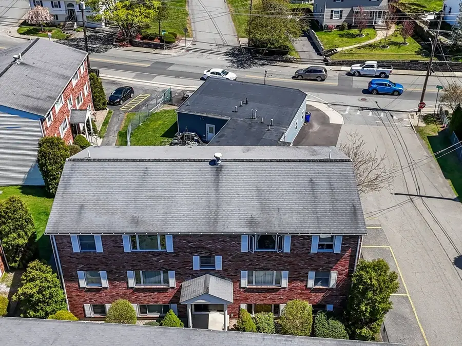 50 Clark St #11, Fall River, MA 02720 - #3