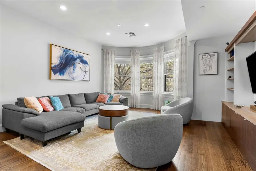 1471 Beacon St #10(PH), Brookline, MA 02445 - #2