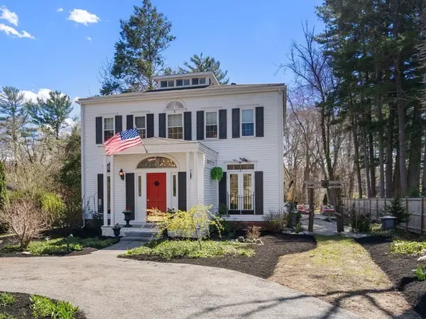 249 High St, Duxbury, MA 02332