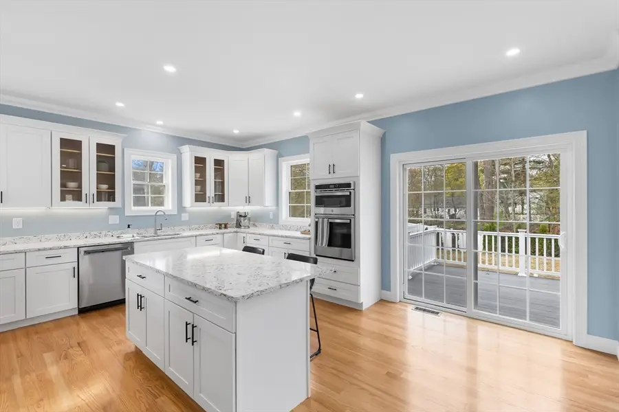 24 Marion St, Walpole, MA 02081 - #3