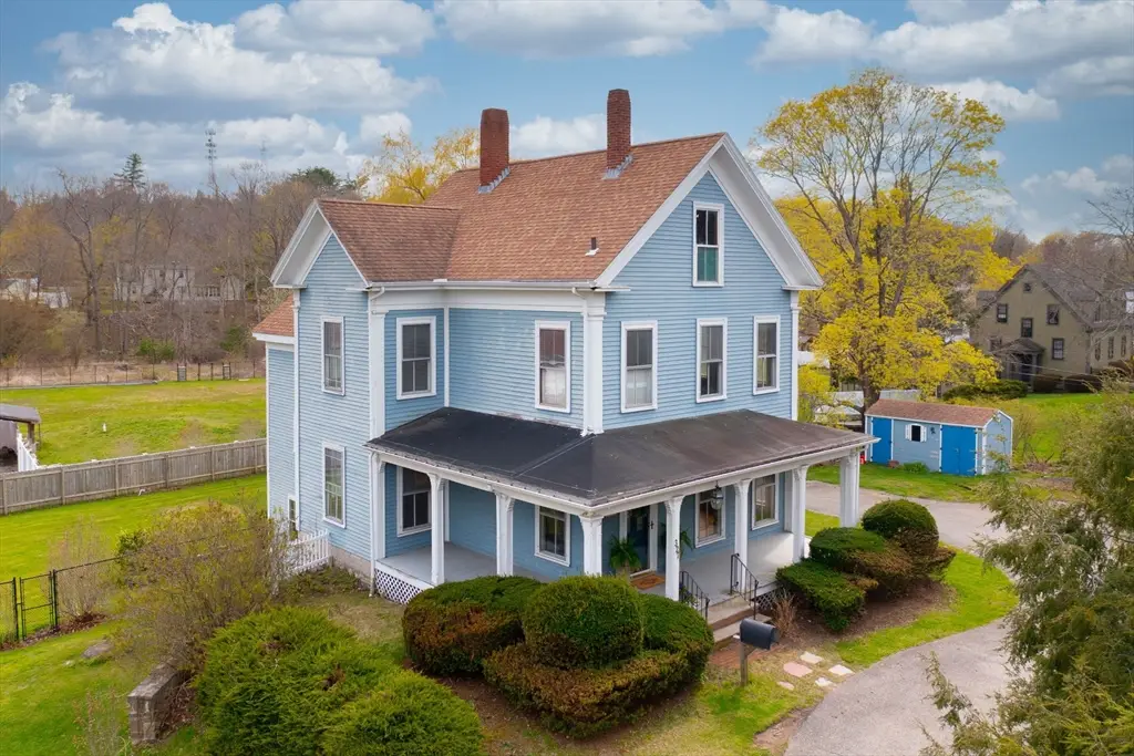 327 East St, Hingham, MA 02043 - #1