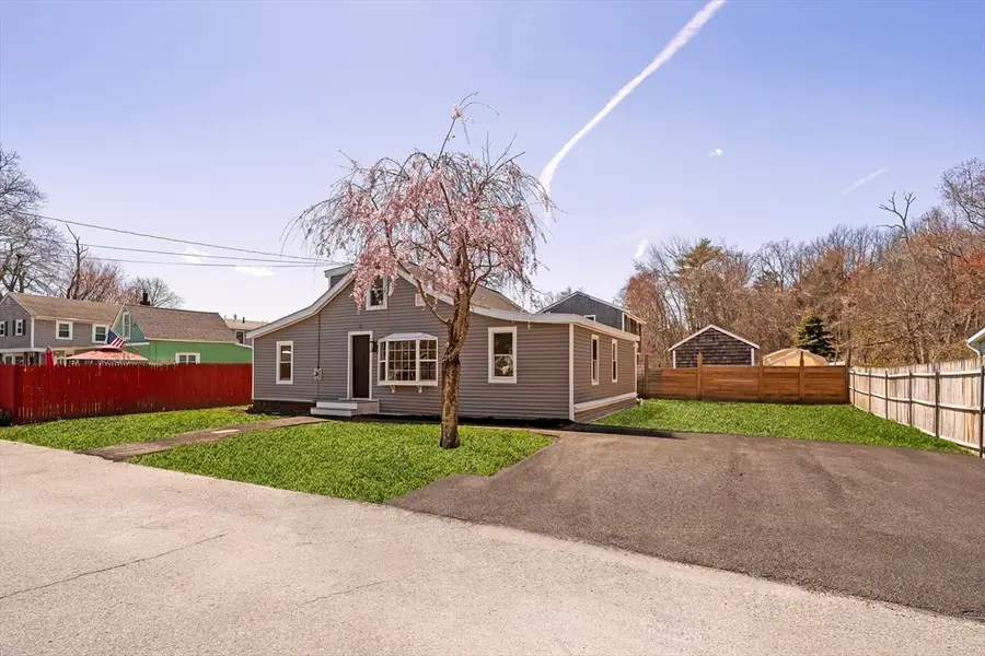 21 Evergreen Street, Dartmouth, MA 02747 - #2