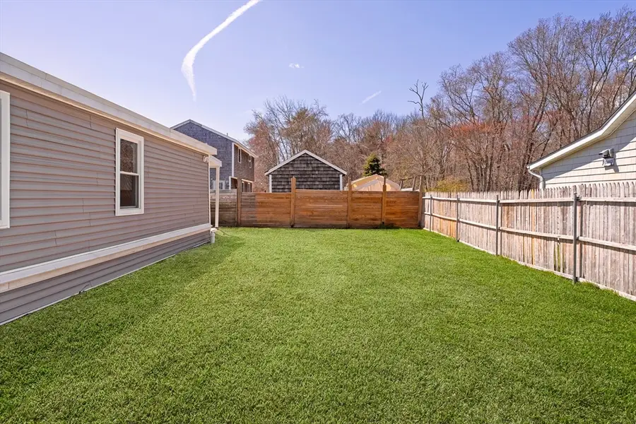 21 Evergreen Street, Dartmouth, MA 02747 - #3