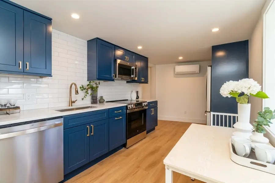 30 Columbus #30, Waltham, MA 02451 - #3