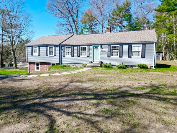 267 Sandy Hill Dr, Marshfield, MA 02050
