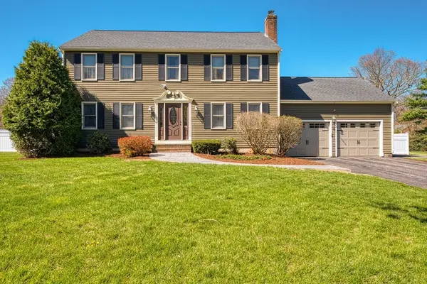 11 Antone Dr, Norton, MA 02766