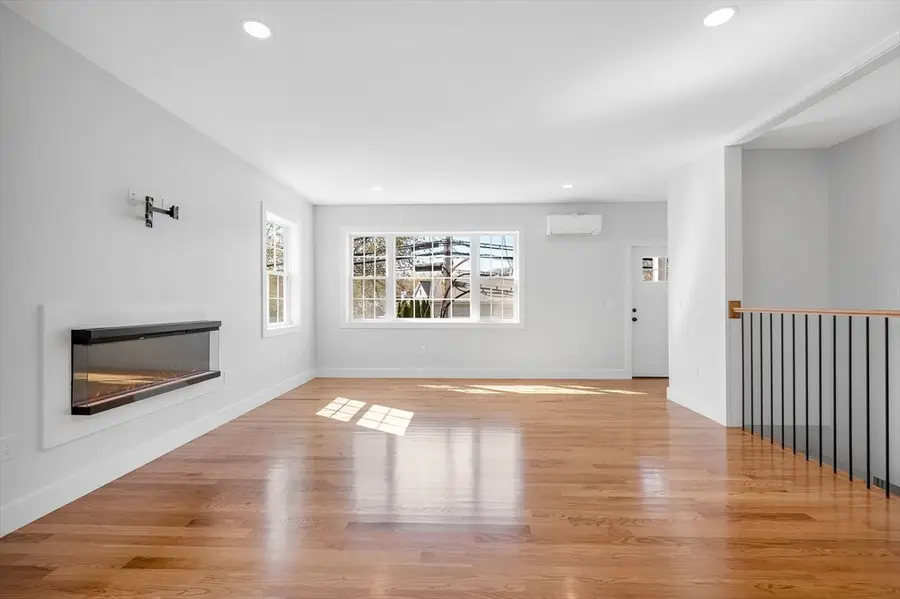 51 Willard, Lowell, MA 01850 - #3