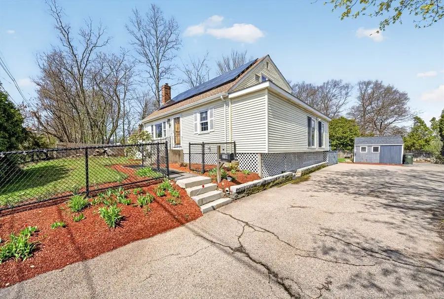 216 Hartford Ave, Bellingham, MA 02019 - #2