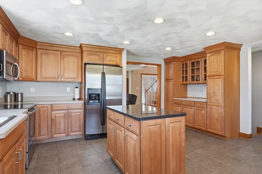 15 Squanto Road, Woburn, MA 01801 - #2