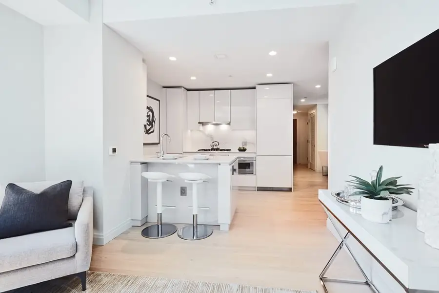 135 Seaport Blvd #808, Boston, MA 02210 - #3