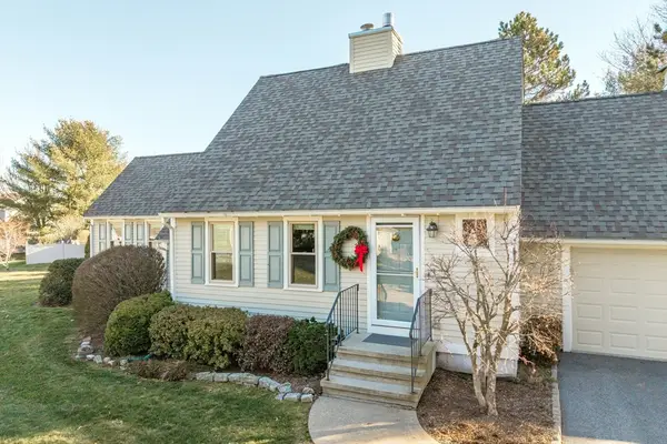 60 Wheelwright Farm #60, Cohasset, MA 02025