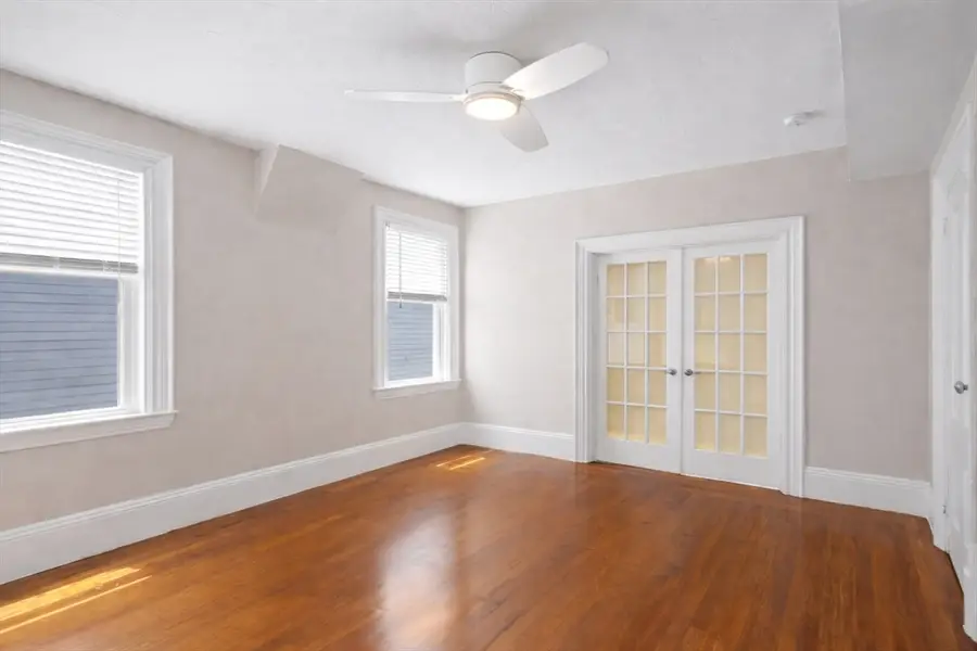 318 K St #2, Boston, MA 02127 - #2