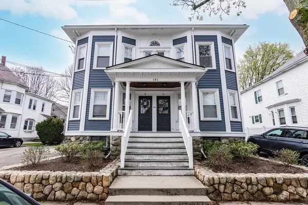181 Robbins St #4, Waltham, MA 02453
