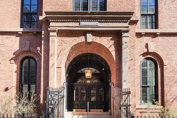 21 Father Francis Gilday #110, Boston, MA 02118