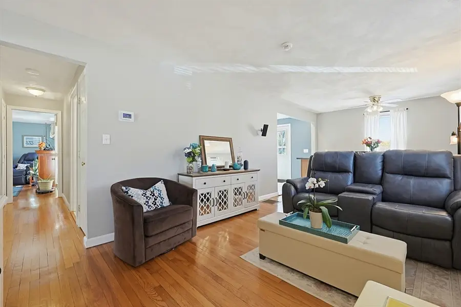 234 Allen Rd, Billerica, MA 01821 - #3