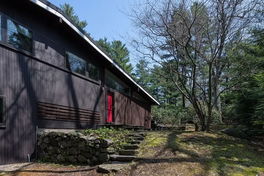 42 Peacock Farm Rd, Lexington, MA 02421 - #2