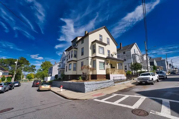 4 Oliver St, Fall River, MA 02724