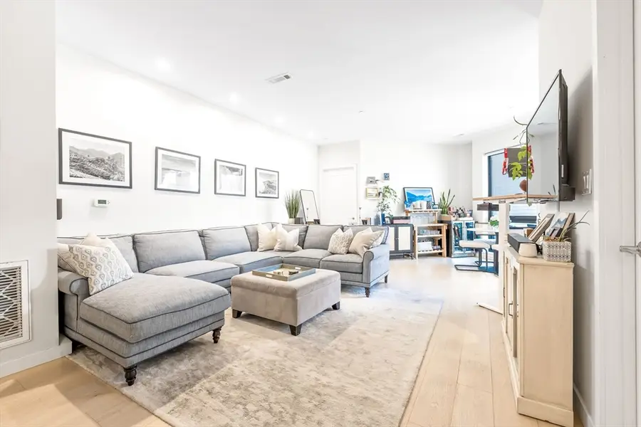 45 W Third St #402, Boston, MA 02127 - #2