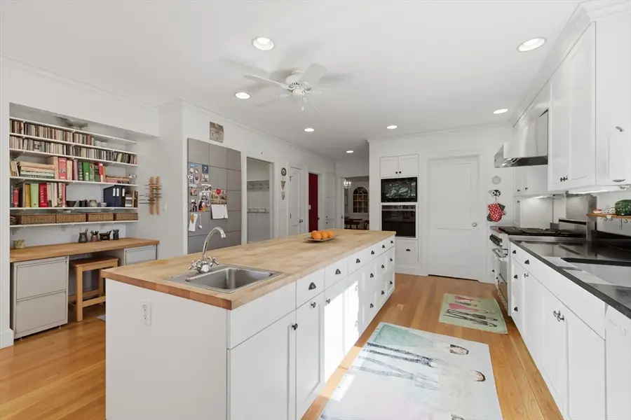 12 Hancock Ave, Lexington, MA 02420 - #3